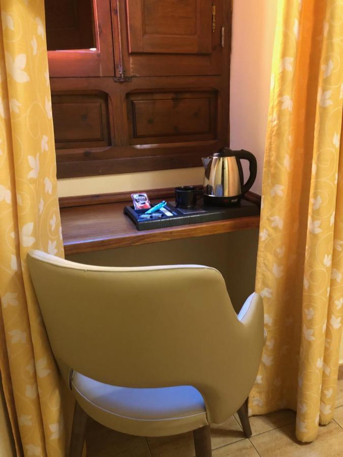 Hostal Loreto Дения Екстериор снимка