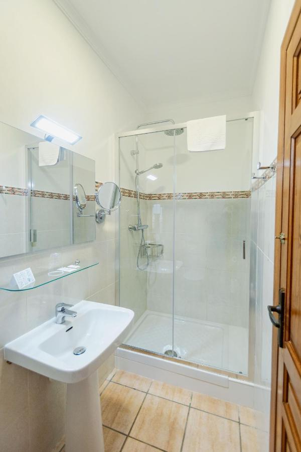 Hostal Loreto Дения Екстериор снимка