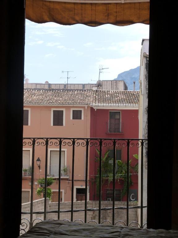 Hostal Loreto Дения Екстериор снимка